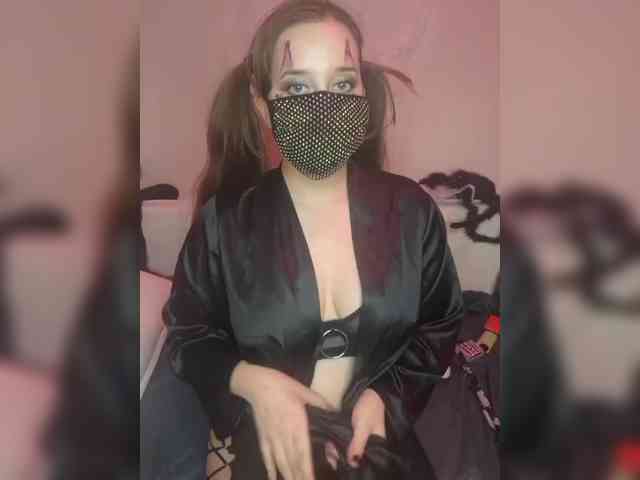 EridaAmorous-1 webcam