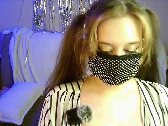 EridaAmorous-1 webcam