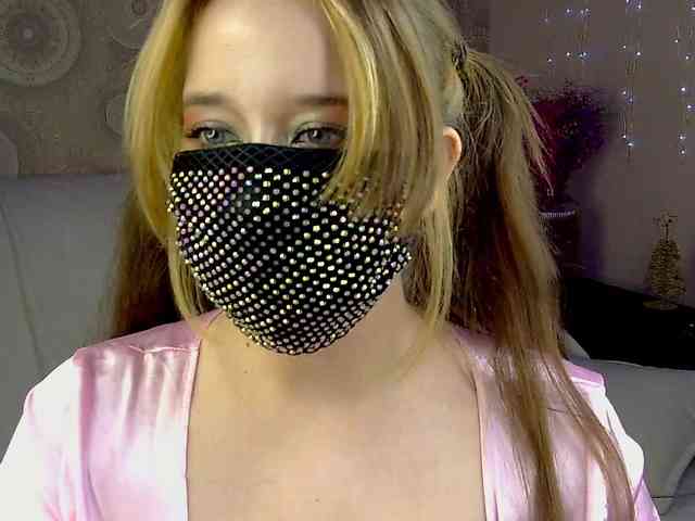 EridaAmorous-1 webcam