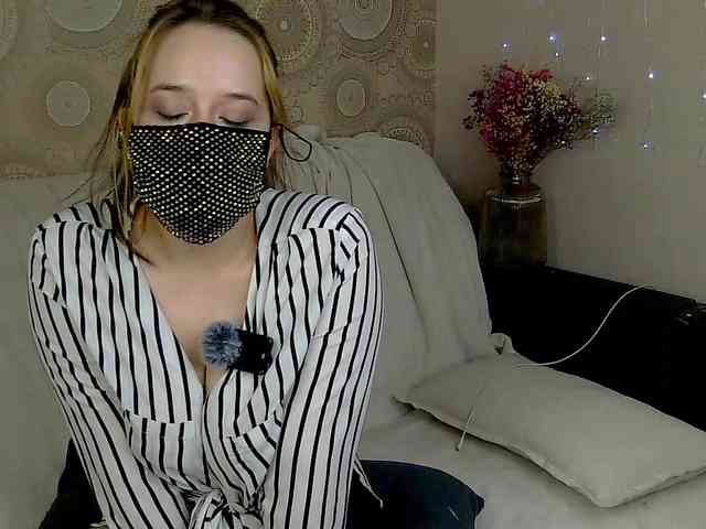 EridaAmorous-1 webcam