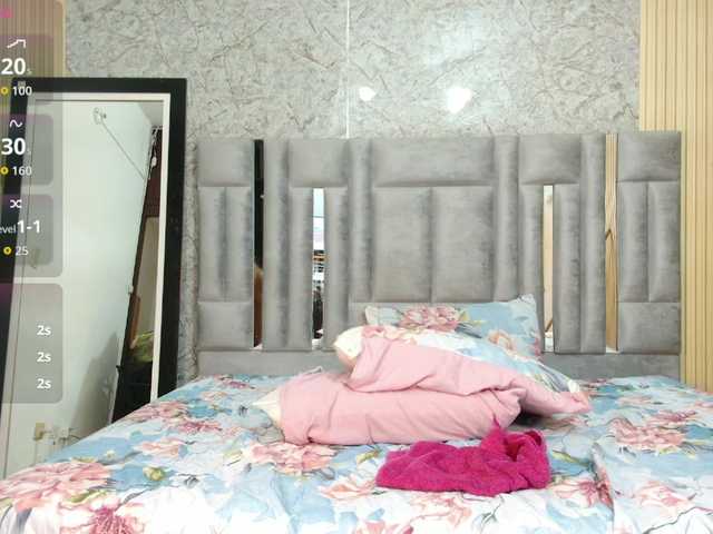 CheatingNeighborr's BongaCams show and profile