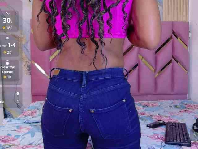 CheatingNeighborr CheatingNeighborr