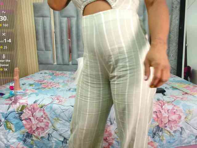 CheatingNeighborr CheatingNeighborr