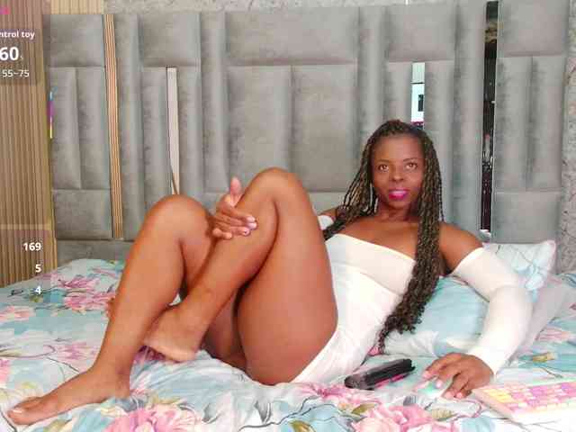 CheatingNeighborr CheatingNeighborr