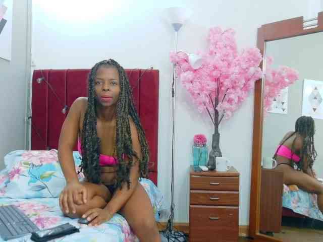 CheatingNeighborr CheatingNeighborr