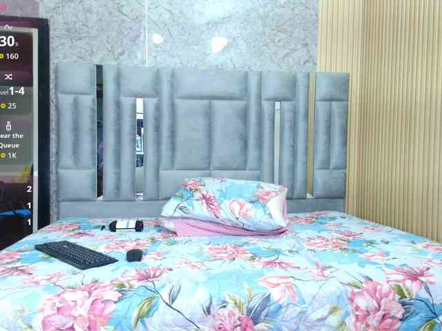 CheatingNeighborr CheatingNeighborr