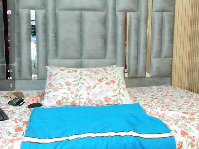 CheatingNeighborr CheatingNeighborr