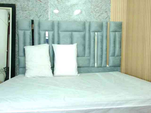 CheatingNeighborr CheatingNeighborr