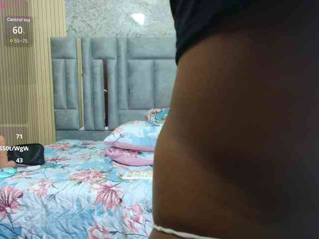 CheatingNeighborr CheatingNeighborr