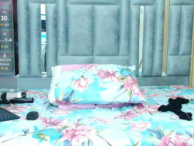 CheatingNeighborr CheatingNeighborr