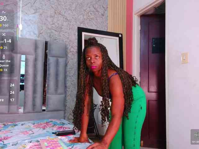 CheatingNeighborr CheatingNeighborr