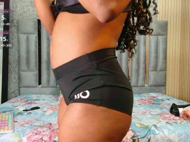 CheatingNeighborr CheatingNeighborr