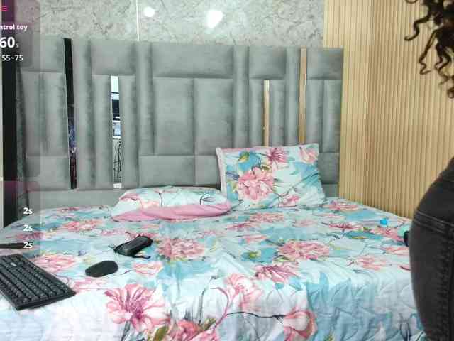 CheatingNeighborr CheatingNeighborr