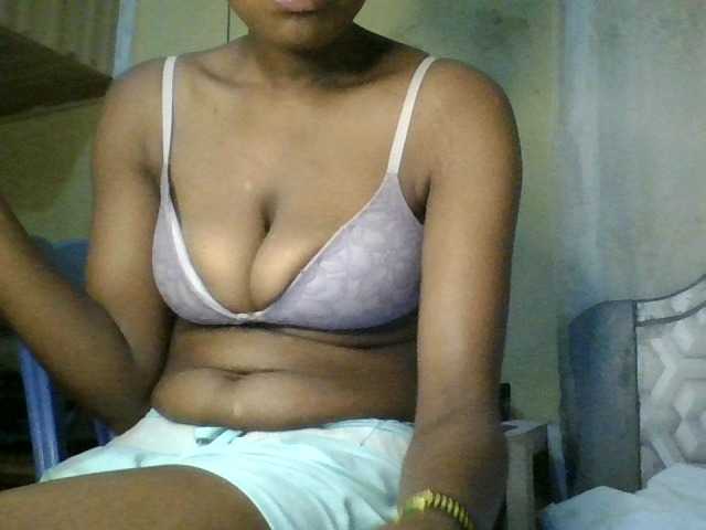 thebitch webcam bongacams model stream image