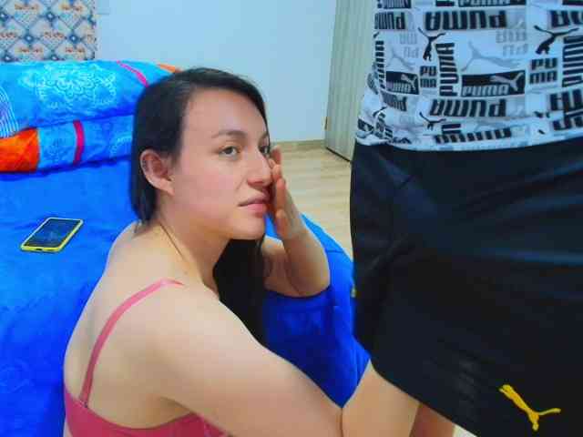 JeremmyAndStacyy webcam