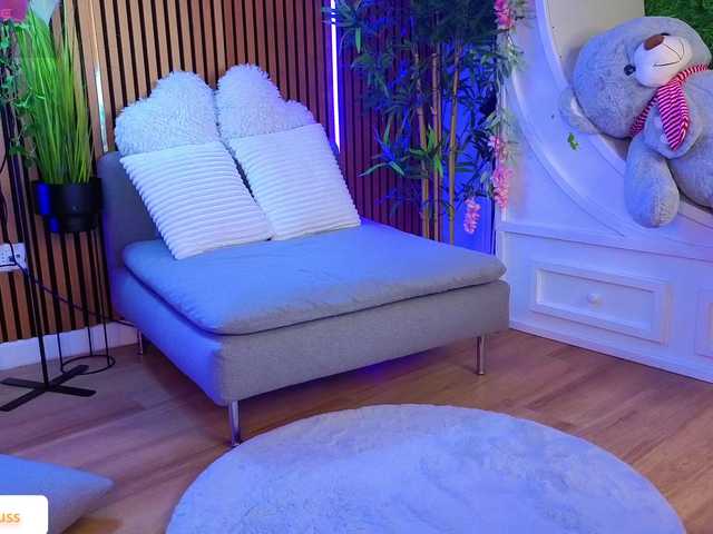 Alicereus's BongaCams show and profile