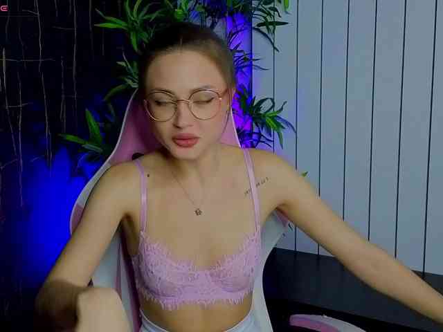 AliceReus webcam