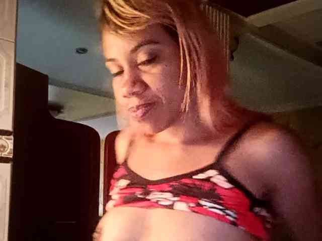 BARBYCHOCOLAT webcam