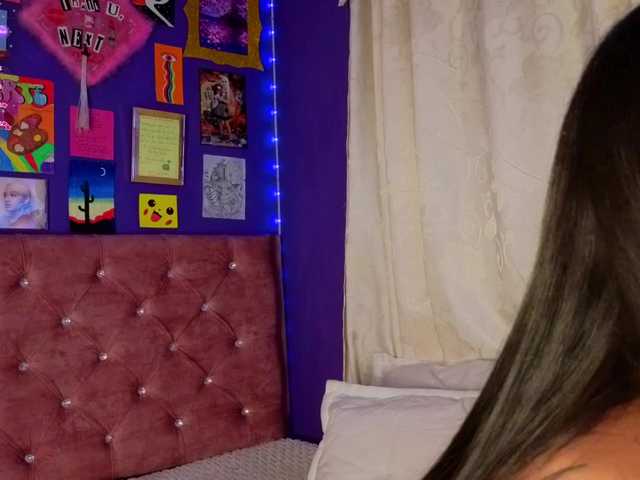 kimhilton-'s BongaCams show and profile