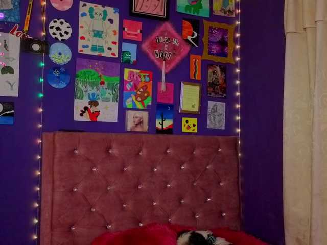 kimhilton-'s BongaCams show and profile