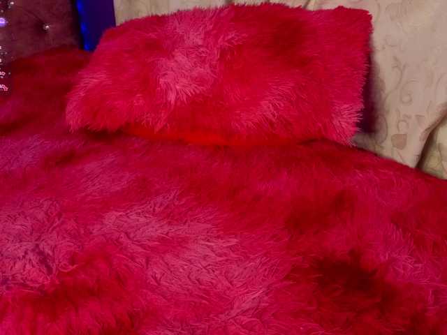 kimhilton-'s BongaCams show and profile