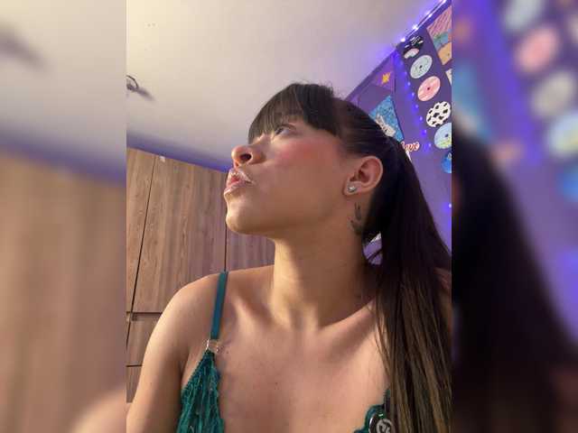 kimhilton-'s BongaCams show and profile