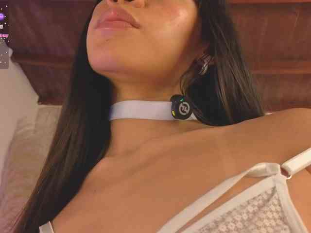 kimhilton- webcam