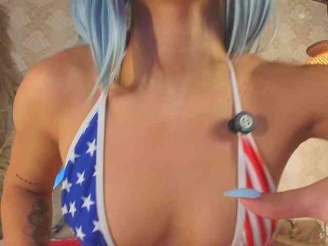 kimhilton- webcam