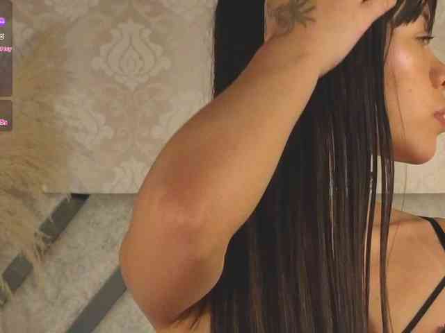 kimhilton- webcam