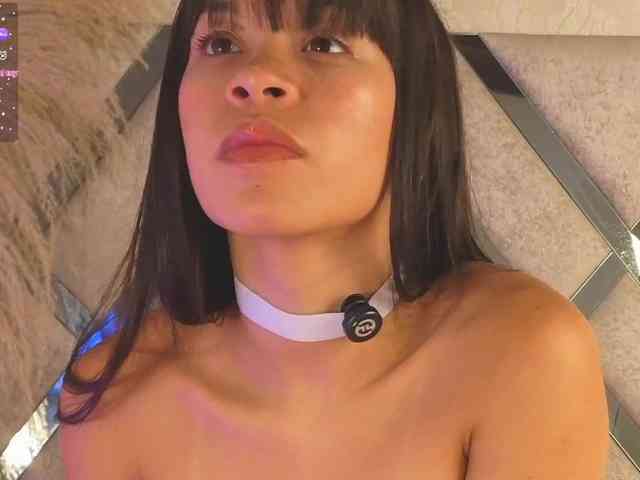 kimhilton- webcam