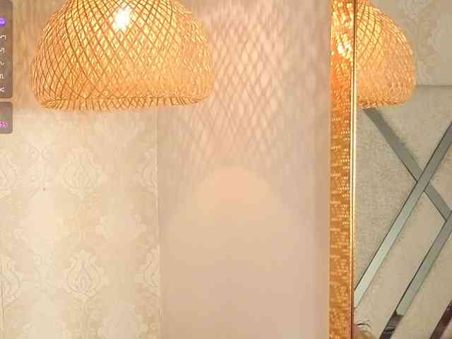 kimhilton- webcam