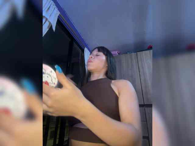 kimhilton- kimhilton-