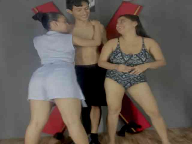 Camila-Hot-Latin webcam