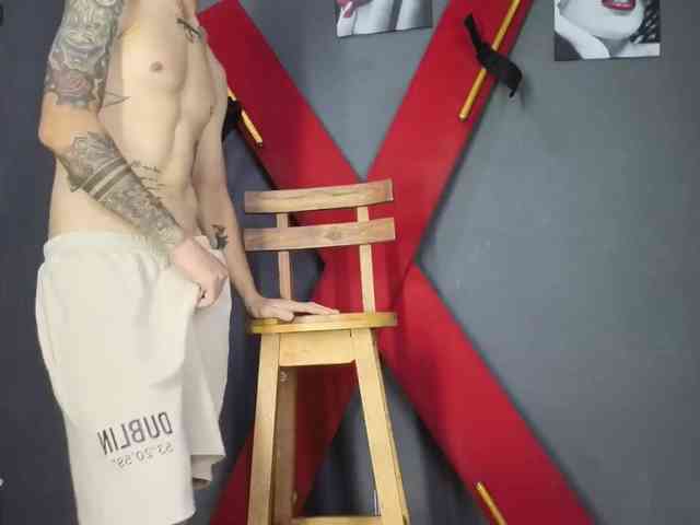 Camila-Hot-Latin webcam