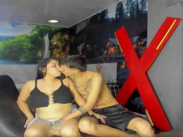 Camila-Hot-Latin webcam