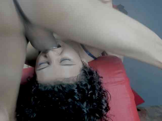 Camila-Hot-Latin webcam