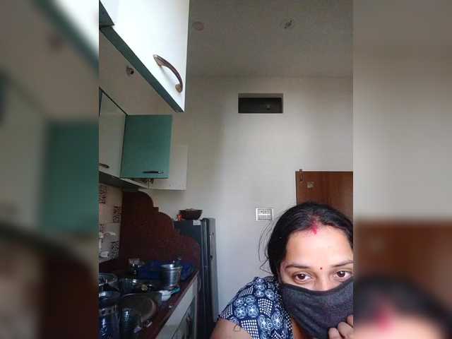 Alonevishu webcam bongacams model stream image