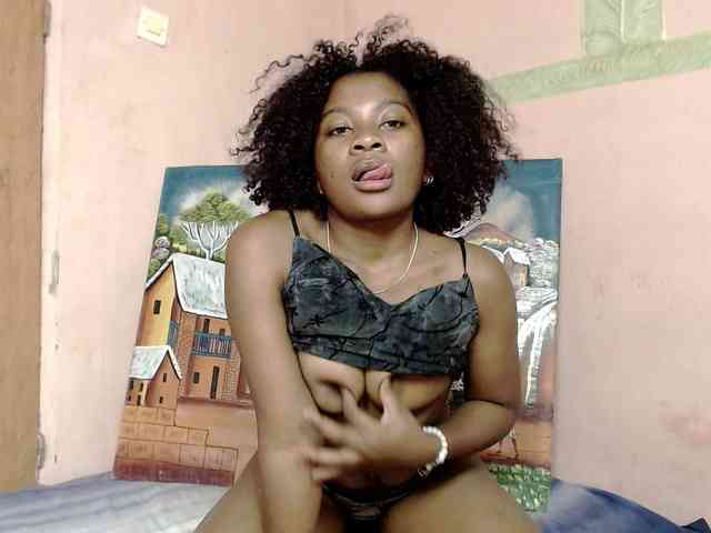PatriciaBelle webcam