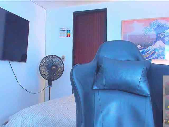 RjBarto Live Webcam on BongaCams