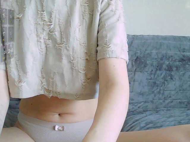 Mari27121's BongaCams show and profile