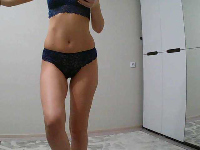 Mari27121's BongaCams show and profile