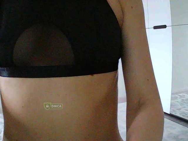 Mari27121's BongaCams show and profile