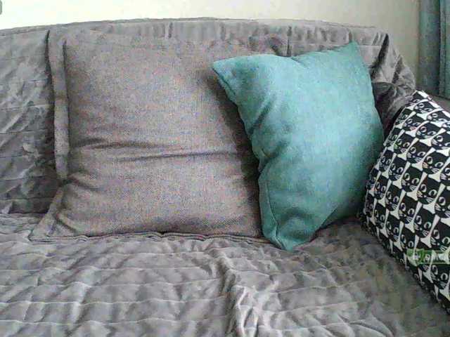 Mari27121's BongaCams show and profile