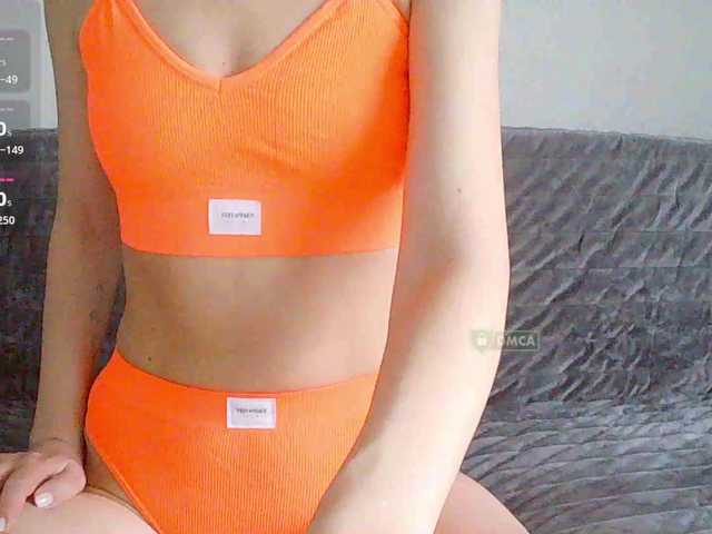 Mari27121's BongaCams show and profile