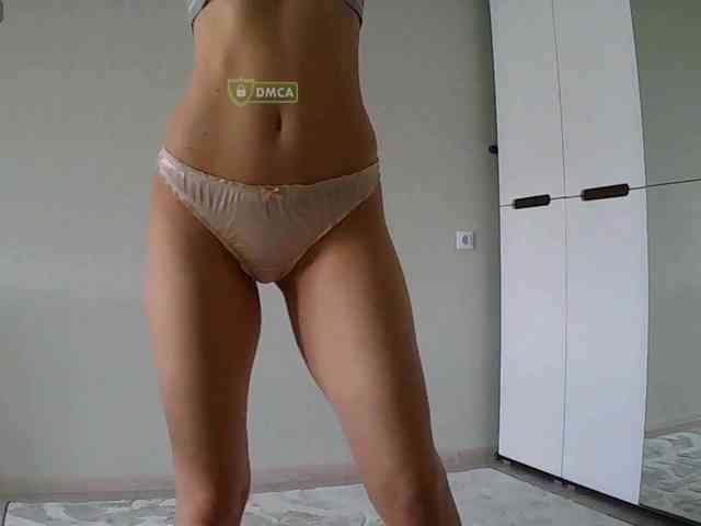 Mari27121 Live Webcam on BongaCams