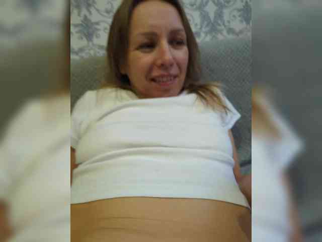 Anallovess Live Webcam on {site_name}