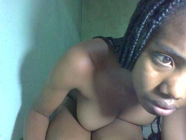 Miriam9 – webcam model profile photo