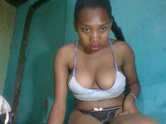 Miriam9 webcam