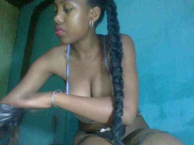 Miriam9 webcam