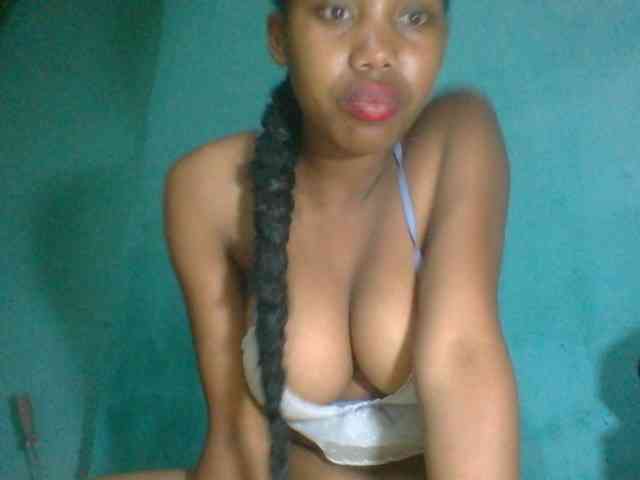 Miriam9 webcam